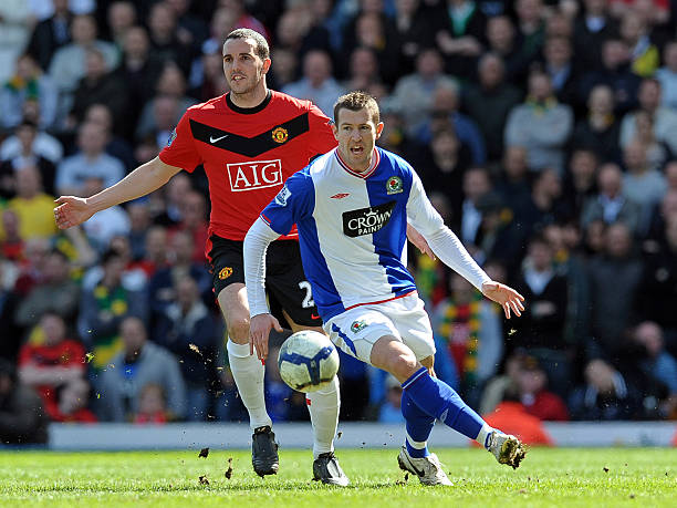 后卫在防守 后卫在防守